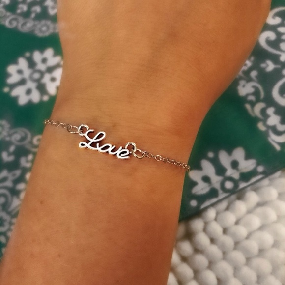 NEW!💙💎💗Bracelet Bundle Of 4! LOVE!💗💎💙ALL 4! - Picture 2 of 8